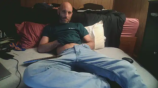 Snapshot of Disdikisgr8x5 chatting on 1, 3, 2025 Disdikisgr8x5 online show from 1, 3, 2025