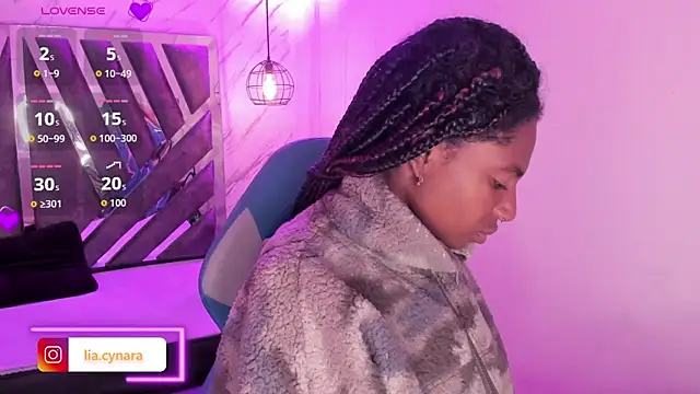 Queen perla  online show from 5, 10, 2025