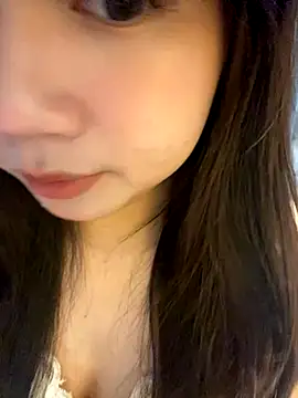 Hotellinh12 online show from 10, 9, 2025