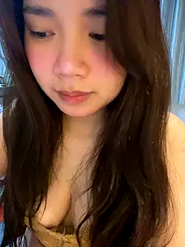 Hotellinh12 online show from 1, 12, 2025