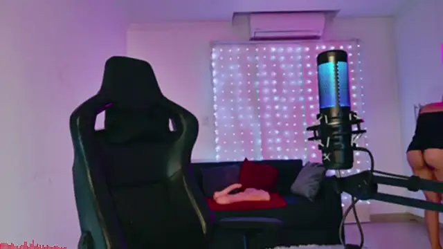 Snapshot of Amanda-sweet chatting on 14, 3, 2025 Amanda-sweet online show from 14, 3, 2025