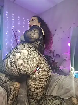 Snapshot of peachgirlmartyna chatting on 16, 6, 2026 peachgirlmartyna online show from 16, 6, 2026