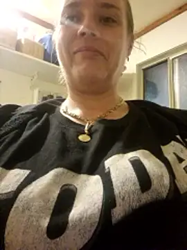 Snapshot of Off_the_Lesh chatting on 24, 5, 2026 Off the Lesh online show from 24, 5, 2026