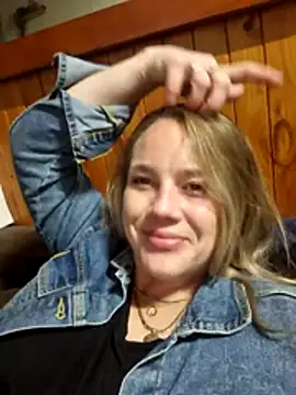Snapshot of Off_the_Lesh chatting on 26, 5, 2026 Off the Lesh online show from 26, 5, 2026
