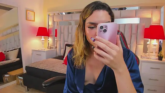 mariiahneedles online show from 11, 1, 2025