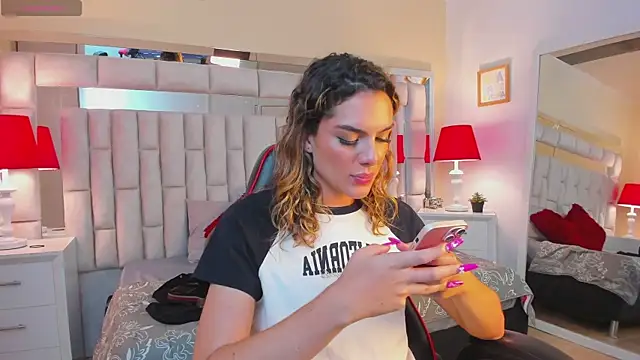 mariiahneedles online show from 5, 2, 2025