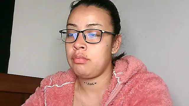 salome  hills1 online show from 20, 3, 2026