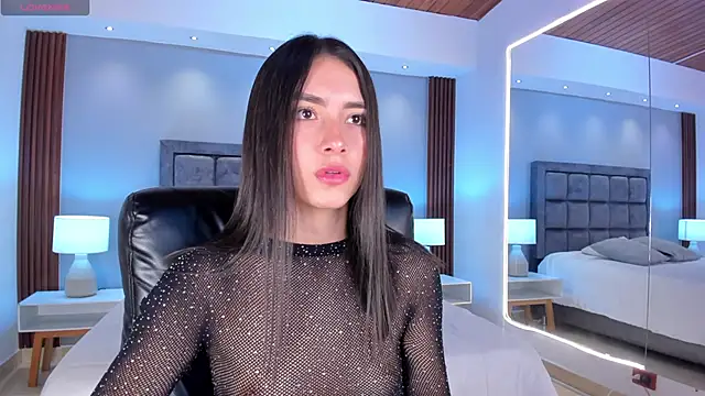 Emmaa Robertss online show from 13, 12, 2024