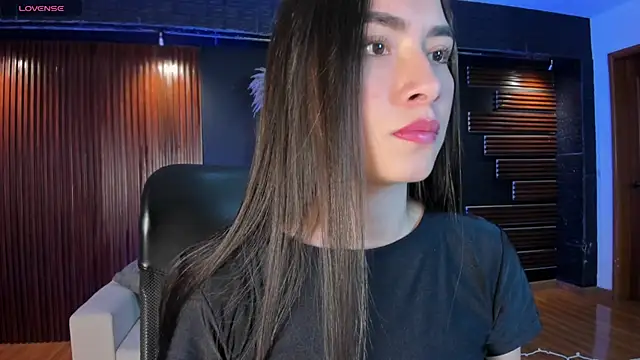 Emmaa Robertss online show from 16, 10, 2025