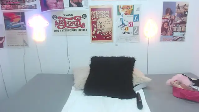 ari rossee online show from 31, 1, 2025