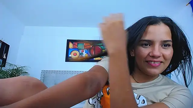 Chiqui milk  online show from 9, 2, 2025