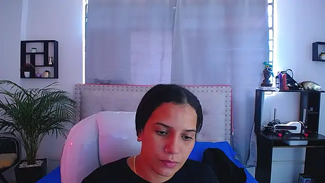 Chiqui milk  online show from 18, 3, 2025