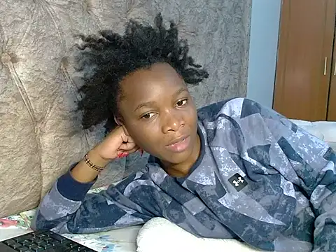 Naughty Girl17 online show from 2, 12, 2025