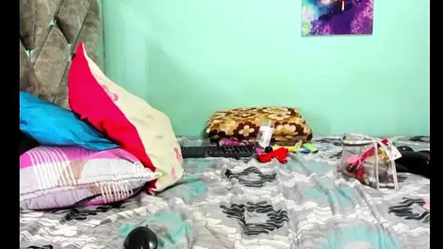 Evilmichellts1 online show from 30, 9, 2025