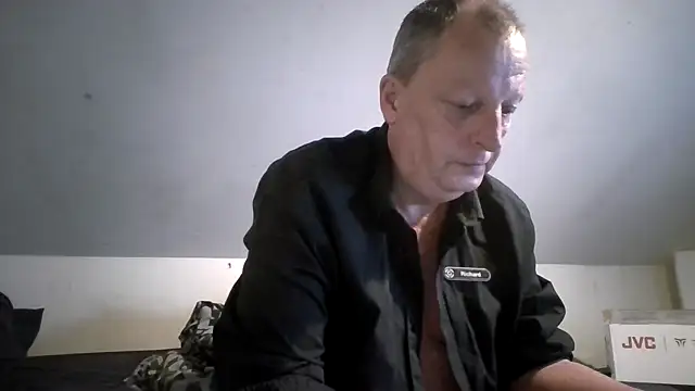 Snapshot of chubbybear2cum chatting on 6, 6, 2026 chubbybear2cum online show from 6, 6, 2026