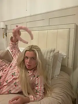 IrishTeenBarbie69 online show from 23, 5, 2026