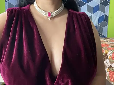 Aishwarya 101  online show from 4, 2, 2025