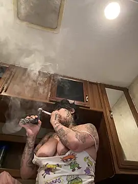 Lilbabbby online show from 2, 1, 2025