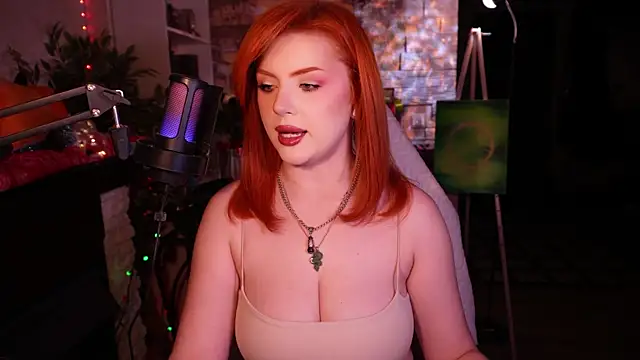 Chriss Fox online show from 3, 2, 2025