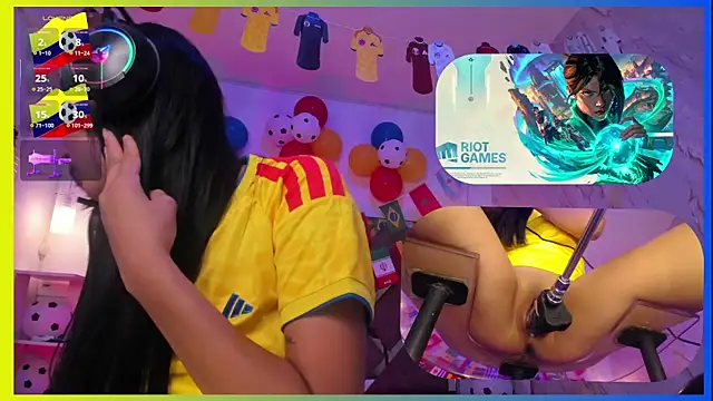 SweetieCloe  online show from 23, 6, 2026