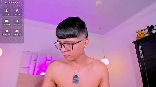 CodyTwink online show from 8, 4, 2026