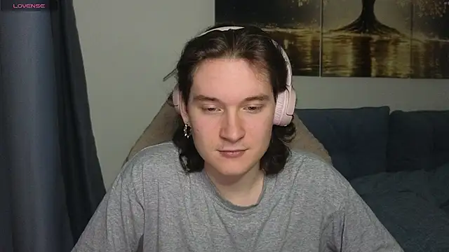 MoreRealAlex online show from 6, 7, 2026