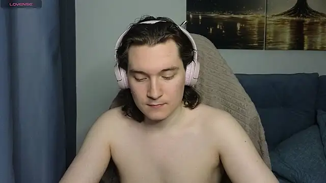 MoreRealAlex online show from 10, 7, 2026