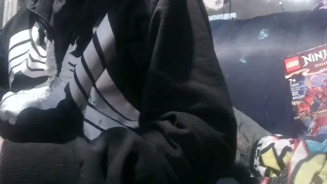 Snapshot of robeaulieu02 chatting on 13, 12, 2024 robeaulieu02 online show from 13, 12, 2024