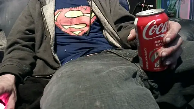 Snapshot of robeaulieu02 chatting on 15, 1, 2025 robeaulieu02 online show from 15, 1, 2025