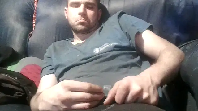 Snapshot of robeaulieu02 chatting on 11, 2, 2025 robeaulieu02 online show from 11, 2, 2025