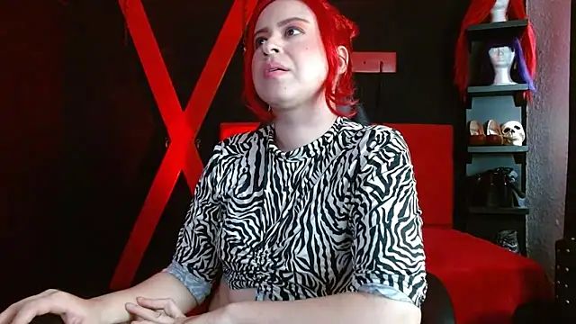 Snapshot of Naty_slavedoll chatting on 6, 3, 2025 Naty slavedoll online show from 6, 3, 2025