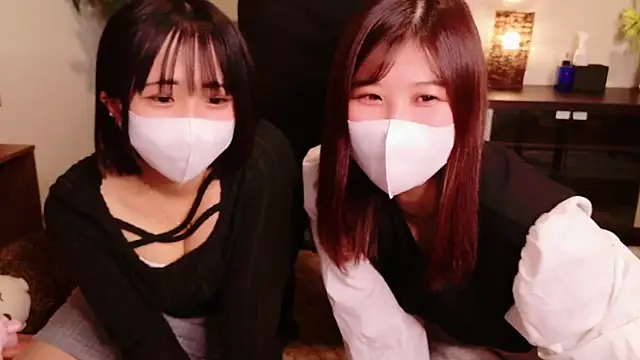 Snapshot of ManaMi-maru chatting on 5, 1, 2025 ManaMi-maru online show from 5, 1, 2025