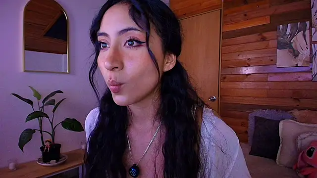 Snapshot of amber_curly chatting on 17, 6, 2026 amber curly online show from 17, 6, 2026
