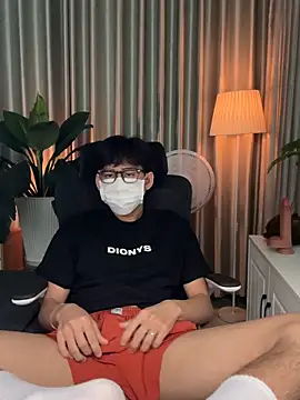 Snapshot of MinhTuanLive chatting on 27, 3, 2026 MinhTuanLive online show from 27, 3, 2026
