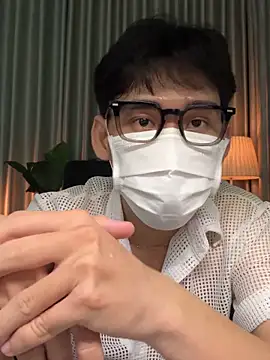 Snapshot of MinhTuanLive chatting on 25, 4, 2026 MinhTuanLive online show from 25, 4, 2026