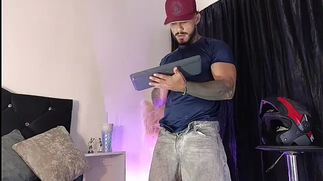 john cartter1 online show from 12, 11, 2025