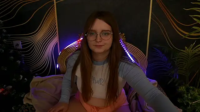 MagicPeachh  online show from 20, 1, 2025