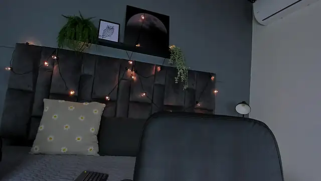 LilithSmith  online show from 10, 2, 2026