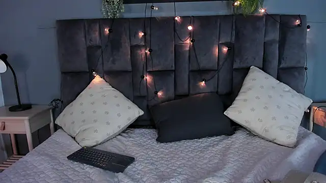 LilithSmith  online show from 27, 2, 2026