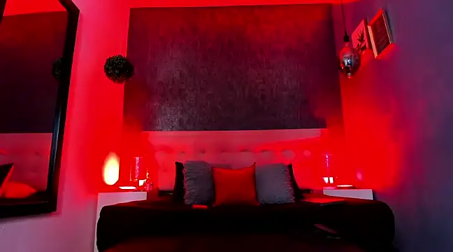 Snapshot of Bella_salvatore chatting on 21, 12, 2024 Bella salvatore online show from 21, 12, 2024