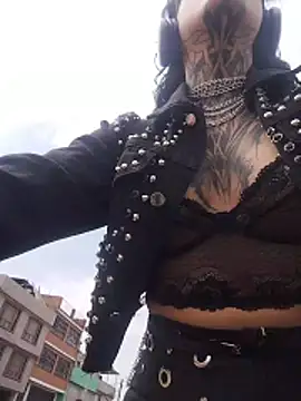 taaylor33 online show from 6, 2, 2026