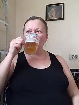 blondyaguar online show from 21, 11, 2025