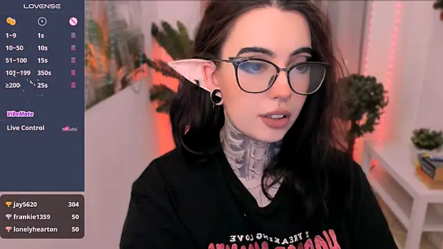 Dixi Pixi  online show from 10, 1, 2025