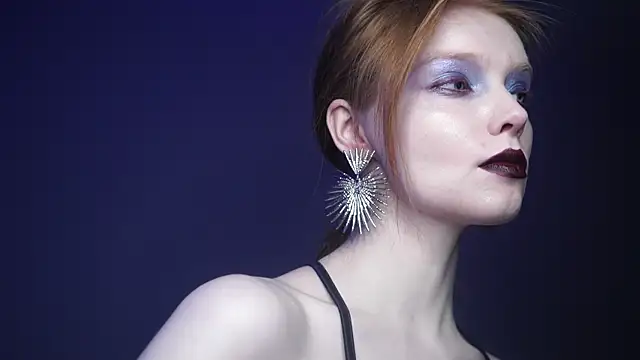 ginger hugs online show from 5, 2, 2025