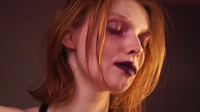 ginger hugs online show from 18, 2, 2025