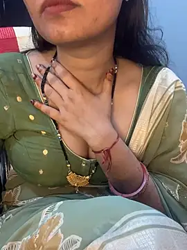 Spicy sari girl online show from 1, 3, 2025