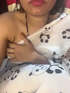 Spicy sari girl online show from 21, 3, 2025