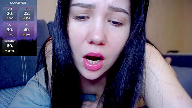 Snapshot of AlexaCruze chatting on 14, 1, 2025 AlexaCruze online show from 14, 1, 2025