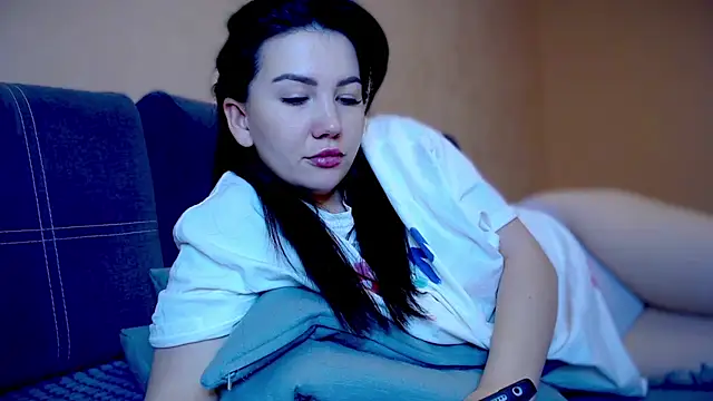 Snapshot of AlexaCruze chatting on 22, 1, 2025 AlexaCruze online show from 22, 1, 2025