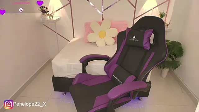 penelope22x  online show from 11, 2, 2025